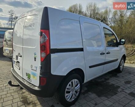 Белый Рено Кенгу, объемом двигателя 1.5 л и пробегом 320 тыс. км за 5000 $, фото 6 на Automoto.ua