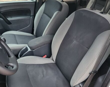 Рено Кєнгу 2011 у Смеле на Automoto.ua Білий Рено Кєнгу, об'ємом двигуна 1.5 л та пробігом 353 тис. км за 4750 $, фото 11 на Automoto.ua