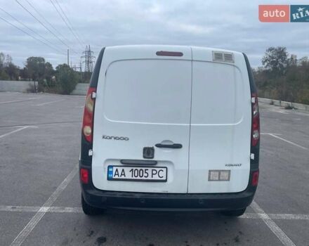 Белый Рено Кенгу, объемом двигателя 1.46 л и пробегом 221 тыс. км за 4500 $, фото 13 на Automoto.ua
