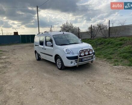 Белый Рено Кенгу, объемом двигателя 1.5 л и пробегом 378 тыс. км за 6500 $, фото 20 на Automoto.ua