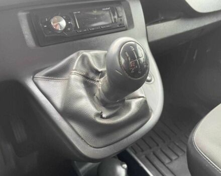 Белый Рено Кенгу, объемом двигателя 1.6 л и пробегом 188 тыс. км за 8990 $, фото 21 на Automoto.ua