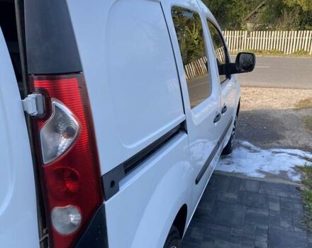 Белый Рено Кенгу, объемом двигателя 1.5 л и пробегом 290 тыс. км за 6000 $, фото 12 на Automoto.ua