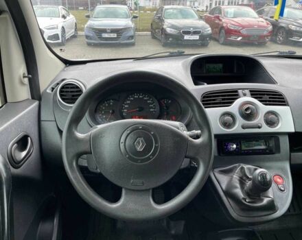 Белый Рено Кенгу, объемом двигателя 1.6 л и пробегом 188 тыс. км за 8990 $, фото 12 на Automoto.ua