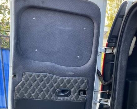 Белый Рено Кенгу, объемом двигателя 1.5 л и пробегом 290 тыс. км за 6000 $, фото 10 на Automoto.ua