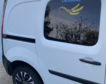 Белый Рено Кенгу, объемом двигателя 1.5 л и пробегом 290 тыс. км за 6000 $, фото 28 на Automoto.ua