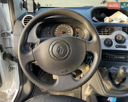 Белый Рено Кенгу, объемом двигателя 1.5 л и пробегом 290 тыс. км за 6000 $, фото 24 на Automoto.ua