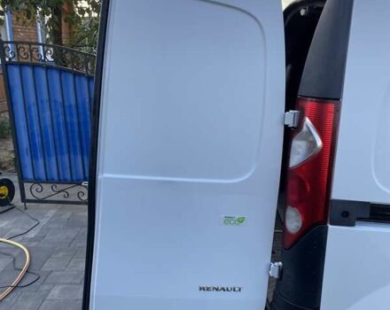 Белый Рено Кенгу, объемом двигателя 1.5 л и пробегом 290 тыс. км за 6000 $, фото 13 на Automoto.ua