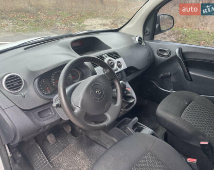 Білий Рено Кєнгу, об'ємом двигуна 1.5 л та пробігом 238 тис. км за 5150 $, фото 3 на Automoto.ua