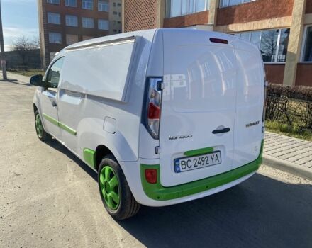 Белый Рено Кенгу, объемом двигателя 0 л и пробегом 60 тыс. км за 7128 $, фото 3 на Automoto.ua