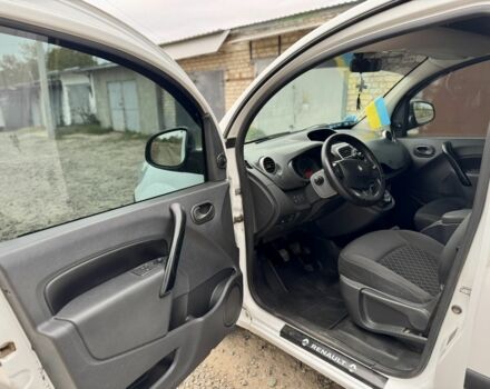 Белый Рено Кенгу, объемом двигателя 1.5 л и пробегом 224 тыс. км за 7000 $, фото 3 на Automoto.ua