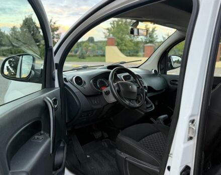 Рено Кенгу 2014 в Ирпене на Automoto.ua Белый Рено Кенгу, объемом двигателя 0 л и пробегом 110 тыс. км за 10500 $, фото 9 на Automoto.ua