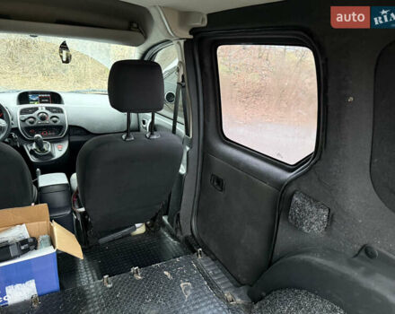 Белый Рено Кенгу, объемом двигателя 1.5 л и пробегом 269 тыс. км за 7800 $, фото 28 на Automoto.ua