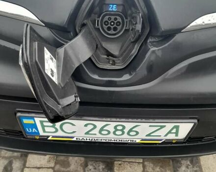 Белый Рено Кенгу, объемом двигателя 0 л и пробегом 107 тыс. км за 7000 $, фото 7 на Automoto.ua