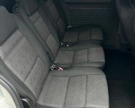 Белый Рено Кенгу, объемом двигателя 1.5 л и пробегом 2 тыс. км за 9100 $, фото 5 на Automoto.ua