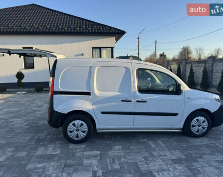 Белый Рено Кенгу, объемом двигателя 1.5 л и пробегом 176 тыс. км за 10300 $, фото 3 на Automoto.ua