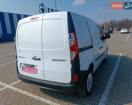 Белый Рено Кенгу, объемом двигателя 0 л и пробегом 140 тыс. км за 9999 $, фото 17 на Automoto.ua