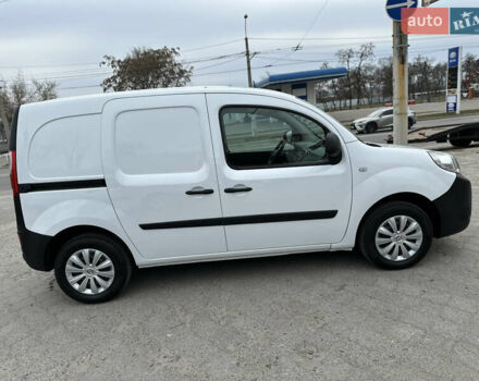 Белый Рено Кенгу, объемом двигателя 1.5 л и пробегом 119 тыс. км за 11900 $, фото 78 на Automoto.ua