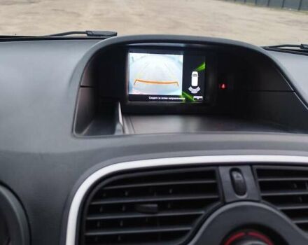 Белый Рено Кенгу, объемом двигателя 1.5 л и пробегом 168 тыс. км за 11900 $, фото 5 на Automoto.ua