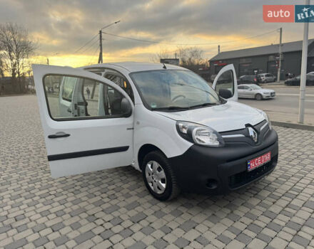 Білий Рено Кєнгу, об'ємом двигуна 0 л та пробігом 75 тис. км за 8999 $, фото 6 на Automoto.ua