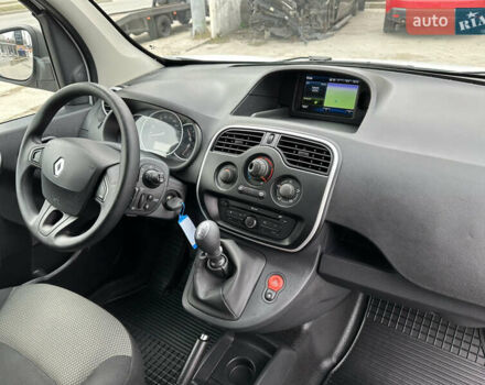 Белый Рено Кенгу, объемом двигателя 1.5 л и пробегом 119 тыс. км за 11900 $, фото 32 на Automoto.ua