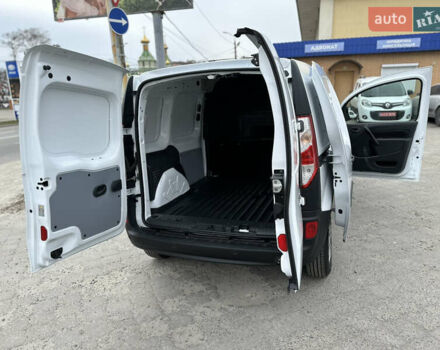 Белый Рено Кенгу, объемом двигателя 1.5 л и пробегом 119 тыс. км за 11900 $, фото 61 на Automoto.ua