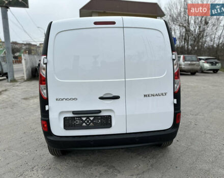 Белый Рено Кенгу, объемом двигателя 1.5 л и пробегом 119 тыс. км за 11900 $, фото 83 на Automoto.ua