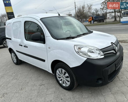 Белый Рено Кенгу, объемом двигателя 1.5 л и пробегом 119 тыс. км за 11900 $, фото 75 на Automoto.ua