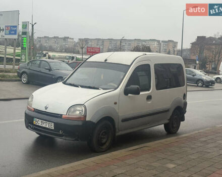 Белый Рено Кенгу, объемом двигателя 1.39 л и пробегом 300 тыс. км за 1700 $, фото 10 на Automoto.ua