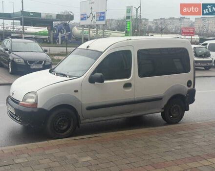 Белый Рено Кенгу, объемом двигателя 1.39 л и пробегом 300 тыс. км за 1700 $, фото 1 на Automoto.ua