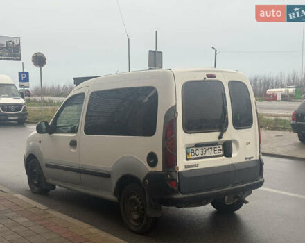 Белый Рено Кенгу, объемом двигателя 1.39 л и пробегом 300 тыс. км за 1700 $, фото 12 на Automoto.ua