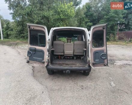Белый Рено Кенгу, объемом двигателя 1.9 л и пробегом 250 тыс. км за 2950 $, фото 8 на Automoto.ua