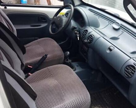 Білий Рено Кєнгу, об'ємом двигуна 1.15 л та пробігом 210 тис. км за 3700 $, фото 3 на Automoto.ua