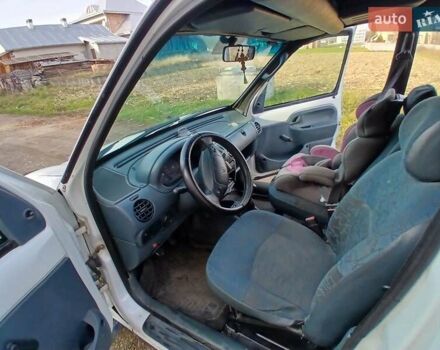 Белый Рено Кенгу, объемом двигателя 1.9 л и пробегом 278 тыс. км за 2650 $, фото 3 на Automoto.ua