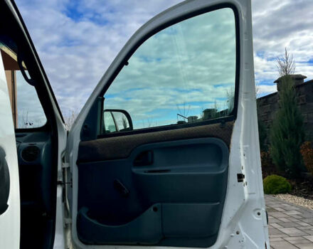 Білий Рено Кєнгу, об'ємом двигуна 1.4 л та пробігом 300 тис. км за 2850 $, фото 20 на Automoto.ua