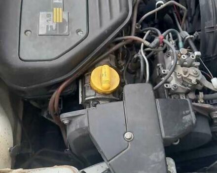 Белый Рено Кенгу, объемом двигателя 1.9 л и пробегом 355 тыс. км за 2900 $, фото 7 на Automoto.ua