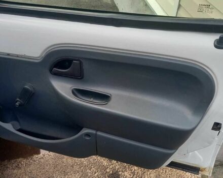 Білий Рено Кєнгу, об'ємом двигуна 1.9 л та пробігом 355 тис. км за 2900 $, фото 4 на Automoto.ua