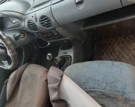 Білий Рено Кєнгу, об'ємом двигуна 1.9 л та пробігом 300 тис. км за 1750 $, фото 2 на Automoto.ua