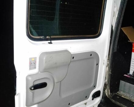 Белый Рено Кенгу, объемом двигателя 1.9 л и пробегом 185 тыс. км за 2150 $, фото 3 на Automoto.ua