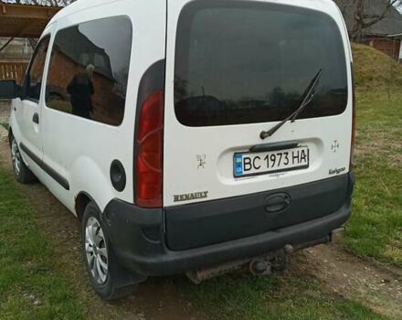 Белый Рено Кенгу, объемом двигателя 1.87 л и пробегом 454 тыс. км за 2000 $, фото 4 на Automoto.ua