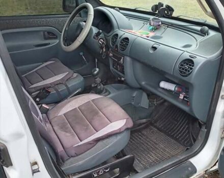 Белый Рено Кенгу, объемом двигателя 1.87 л и пробегом 454 тыс. км за 2000 $, фото 9 на Automoto.ua