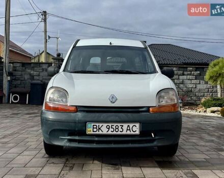 Білий Рено Кєнгу, об'ємом двигуна 1.4 л та пробігом 300 тис. км за 2850 $, фото 10 на Automoto.ua