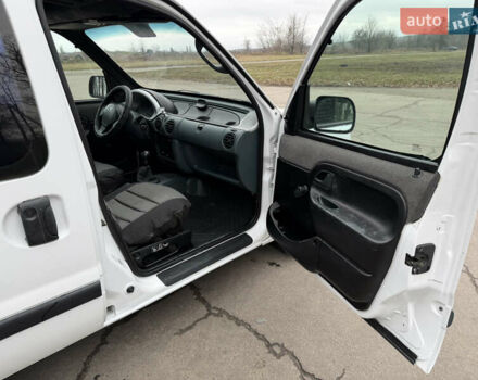 Білий Рено Кєнгу, об'ємом двигуна 1.9 л та пробігом 340 тис. км за 2500 $, фото 11 на Automoto.ua