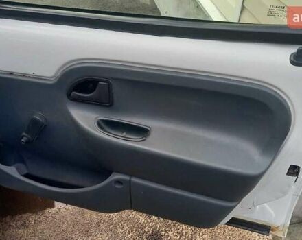 Белый Рено Кенгу, объемом двигателя 1.9 л и пробегом 355 тыс. км за 2900 $, фото 3 на Automoto.ua