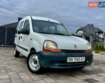 Білий Рено Кєнгу, об'ємом двигуна 1.4 л та пробігом 300 тис. км за 2850 $, фото 33 на Automoto.ua