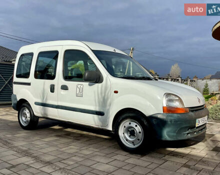 Білий Рено Кєнгу, об'ємом двигуна 1.4 л та пробігом 300 тис. км за 2850 $, фото 5 на Automoto.ua