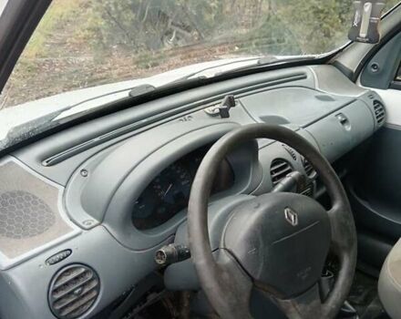 Белый Рено Кенгу, объемом двигателя 1.9 л и пробегом 400 тыс. км за 2100 $, фото 4 на Automoto.ua