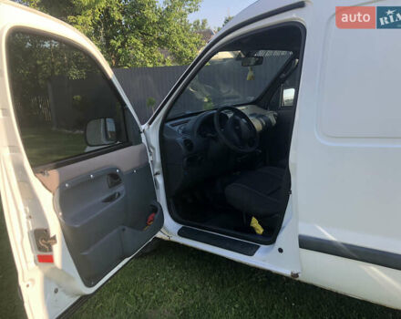 Белый Рено Кенгу, объемом двигателя 1.9 л и пробегом 124 тыс. км за 2900 $, фото 5 на Automoto.ua