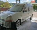 Белый Рено Кенгу, объемом двигателя 1.46 л и пробегом 450 тыс. км за 2820 $, фото 3 на Automoto.ua