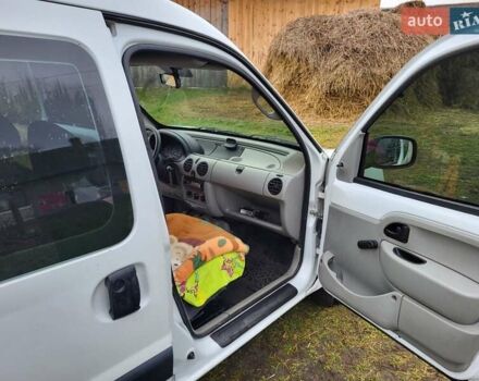 Белый Рено Кенгу, объемом двигателя 1.87 л и пробегом 215 тыс. км за 2950 $, фото 12 на Automoto.ua