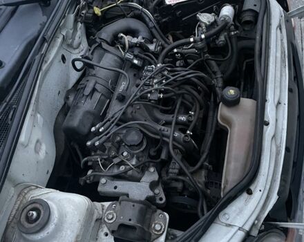 Белый Рено Кенгу, объемом двигателя 1.1 л и пробегом 170 тыс. км за 3300 $, фото 10 на Automoto.ua